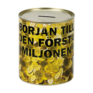 PLÅTSPARBØSSA  FØRSTA MILJONEN