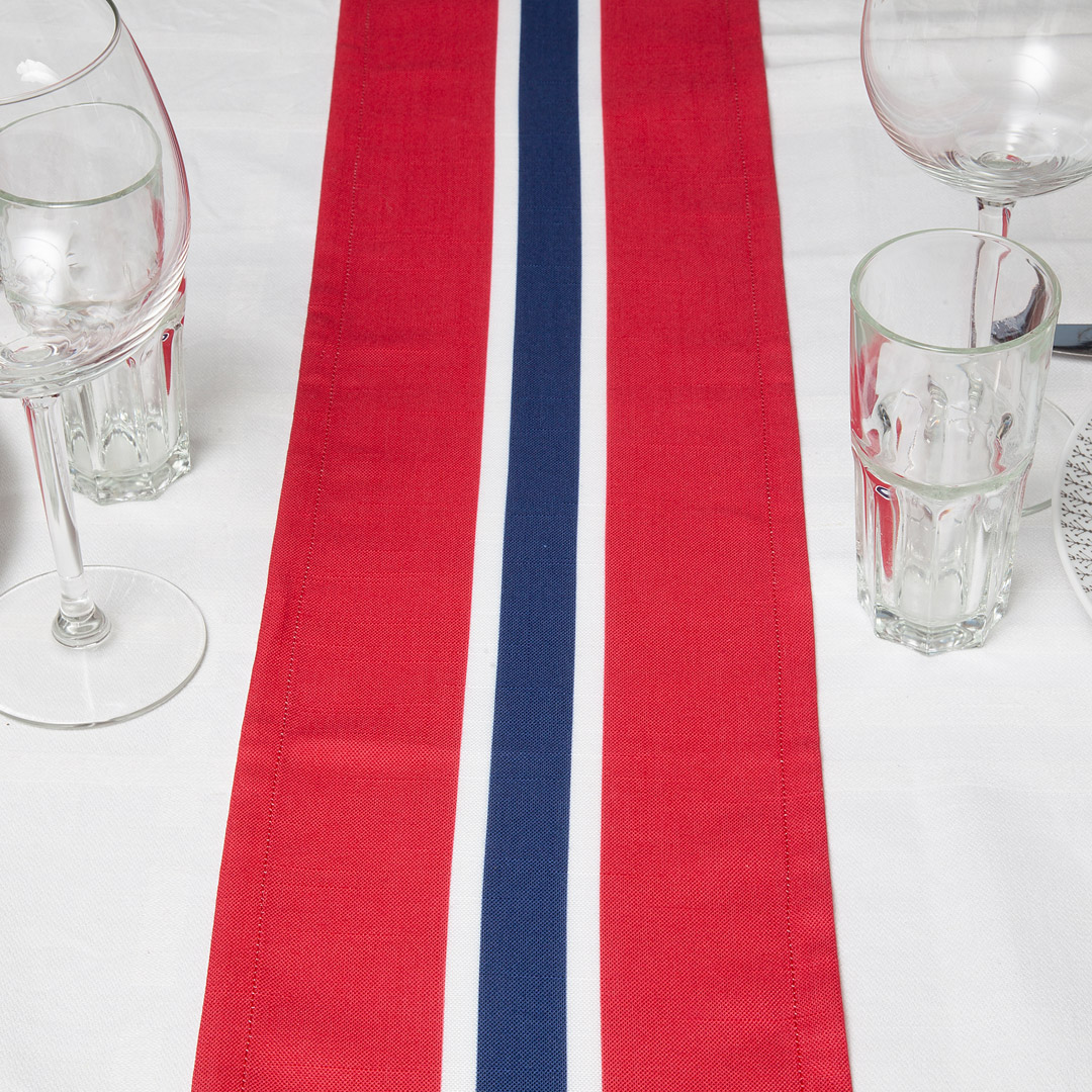 17 mai bordløper 120x30 cm polyester