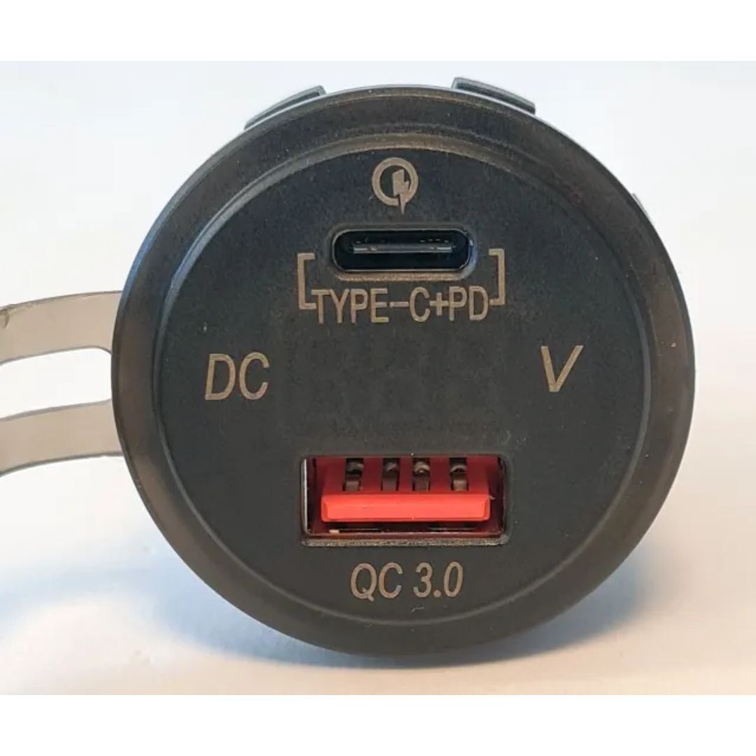 Usb uttak med usb c+ pd + qc 12-24v