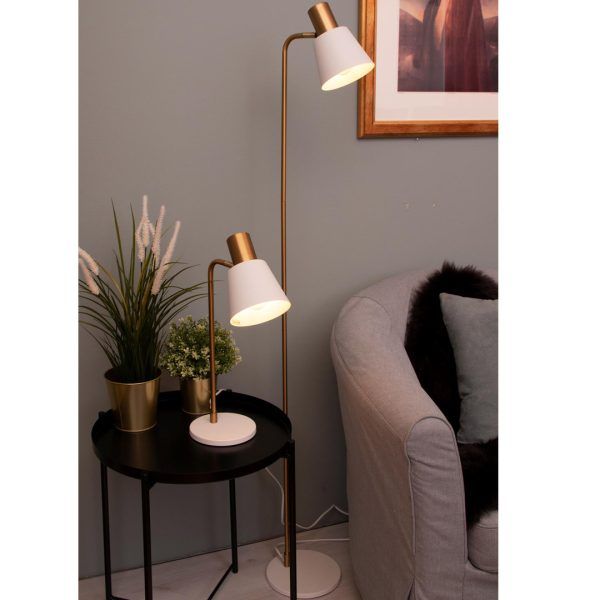 Moa gulvlampe hvit og messing
