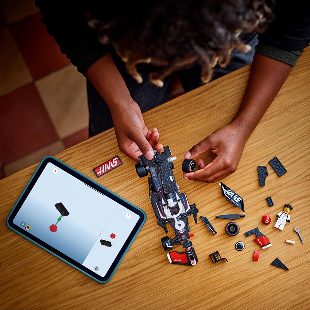 Lego moneygram haas f1 team vf-24 - Bilde 2