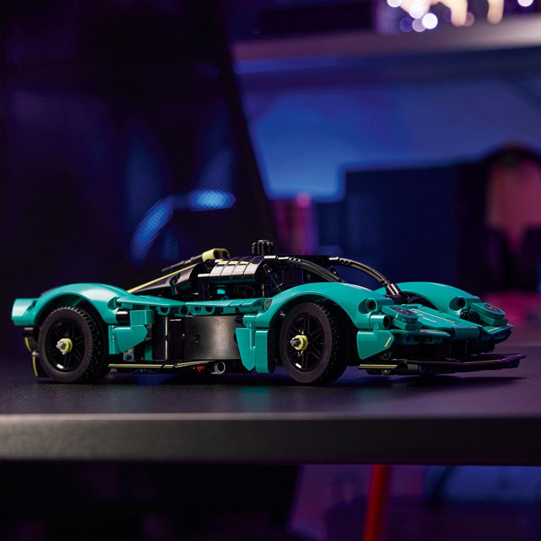 Lego aston martin valkyrie - Bilde 4